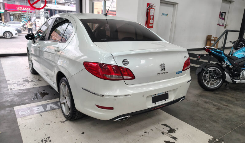 PEUGEOT	408 2.0 ALLURE NAV lleno