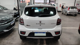 RENAULT	SANDERO STEPWAY PRIVILEGE