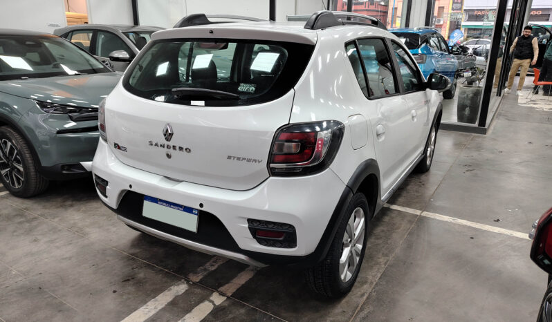 RENAULT	SANDERO STEPWAY PRIVILEGE lleno