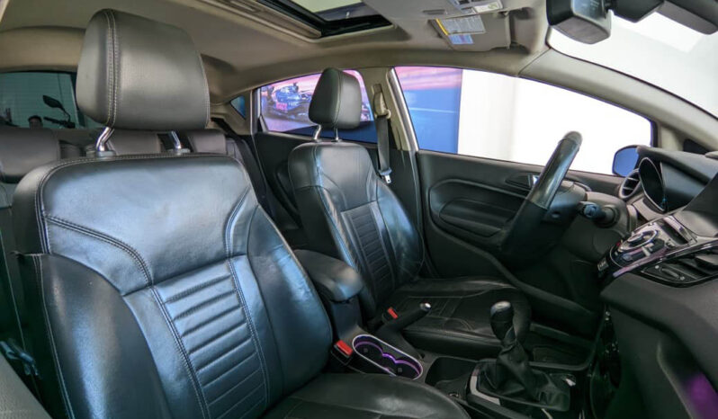 FORD FIESTA KD 1.6 TITANIUM 5PTS lleno