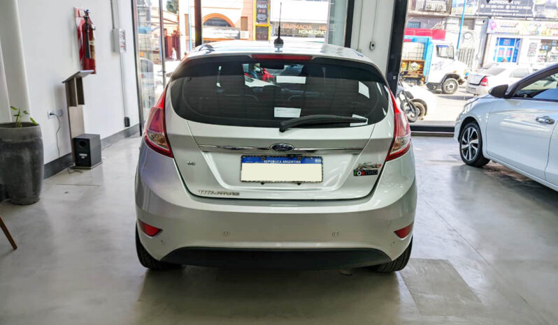 FORD FIESTA KD 1.6 TITANIUM 5PTS lleno