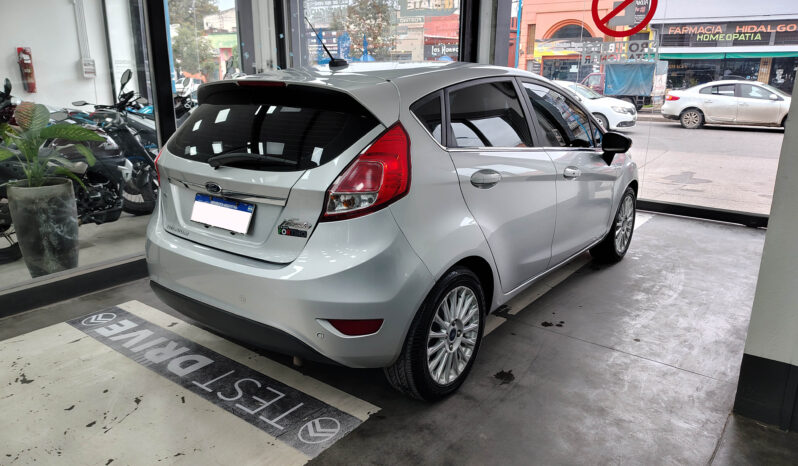 FORD FIESTA KD 1.6 TITANIUM 5PTS lleno