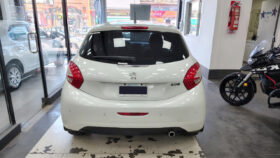 PEUGEOT	208 FELINE 1.6