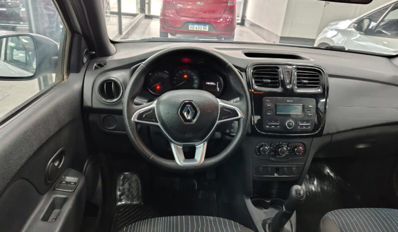 RENAULT	LOGAN 1.6 LIFE lleno