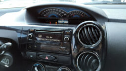 TOYOTA ETIOS XLS 1.5 5 PUERTAS lleno