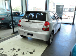 TOYOTA ETIOS XLS 1.5 5 PUERTAS lleno