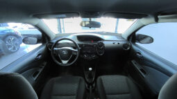 TOYOTA ETIOS XLS 1.5 5 PUERTAS lleno