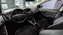 FORD FOCUS 1.6 N M/T S lleno