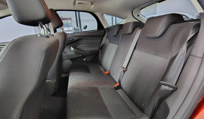 FORD FOCUS 1.6 N M/T S lleno