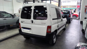 CITROEN	BERLINGO FURGON 1.6 VTI BUSSINES EQUIP C/ 5 AS.
