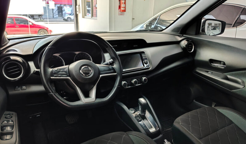 NISSAN KICKS ADVANCE CVT lleno