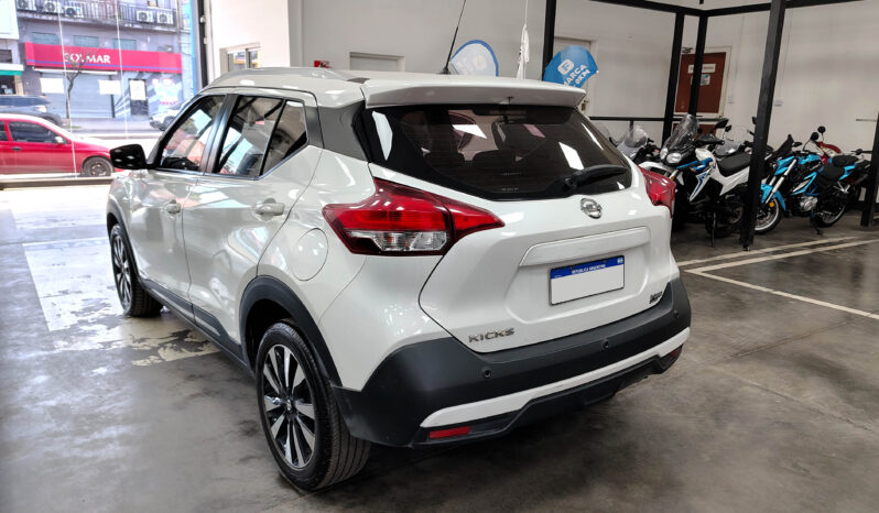 NISSAN KICKS ADVANCE CVT lleno
