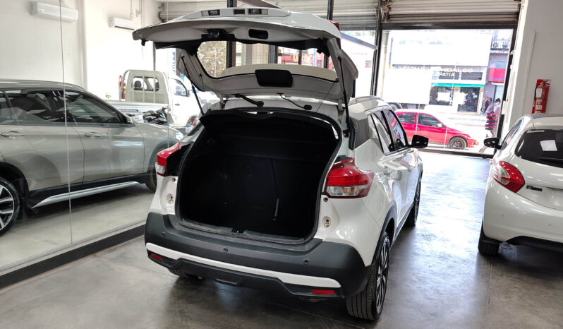 NISSAN KICKS ADVANCE CVT lleno
