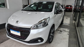 PEUGEOT	208 1.6 THP GT