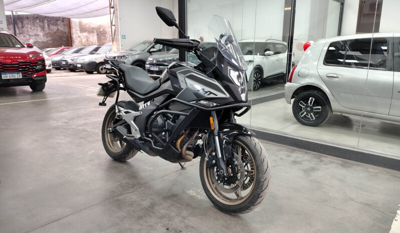CF MOTO	700 MT lleno
