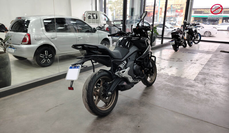 CF MOTO	700 MT lleno