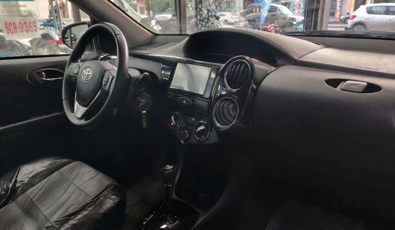 TOYOTA ETIOS XLS AT 5PTS lleno