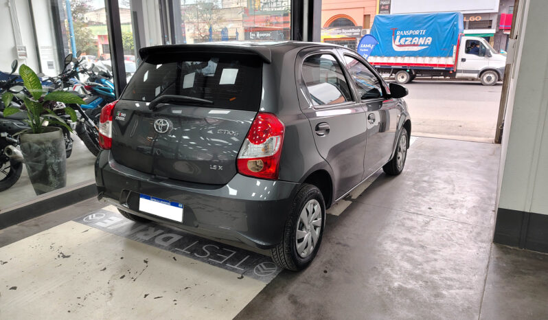 TOYOTA ETIOS X 1.5 6M/T lleno