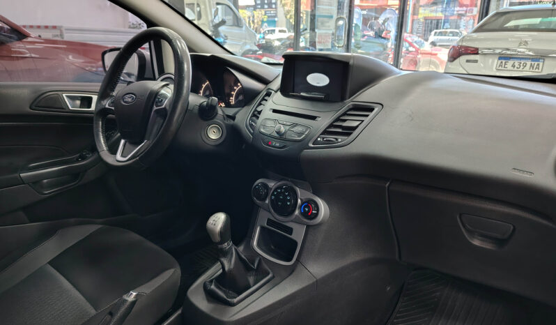 FORD FIESTA KD 1.6 SE lleno