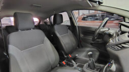 FORD FIESTA KD 1.6 SE lleno