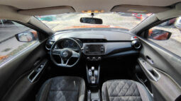 NISSAN KICKS ADVANCE CVT lleno