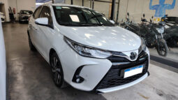 TOYOTA YARIS 1.5 5P S lleno