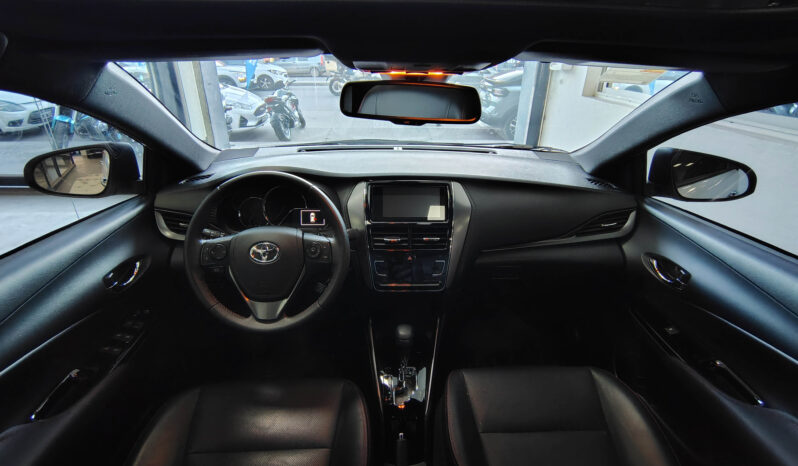 TOYOTA YARIS 1.5 5P S lleno