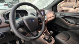 FORD KA FREESTYLE SEL 1.5 MT lleno