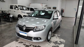 RENAULT	SANDERO PRIVILEGE