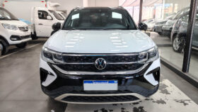 VOLKSWAGEN	TAOS HIGHLINE BI TONO 250 TSI AT