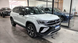 VOLKSWAGEN	TAOS HIGHLINE BI TONO 250 TSI AT