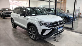 VOLKSWAGEN	TAOS HIGHLINE BI TONO 250 TSI AT