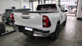 TOYOTA HILUX 4X2 DC SRV 2.8 TDI 6 AT