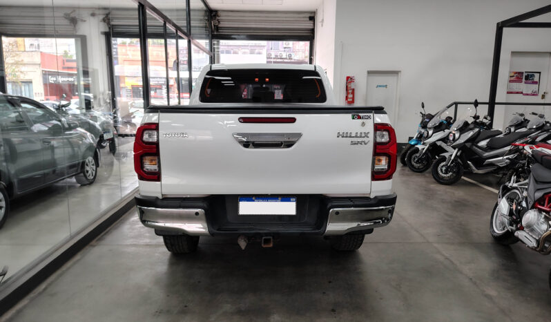 TOYOTA HILUX 4X2 DC SRV 2.8 TDI 6 AT lleno