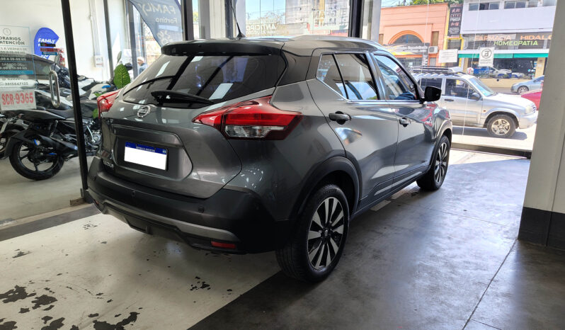 NISSAN KICKS ADVANCE CVT lleno