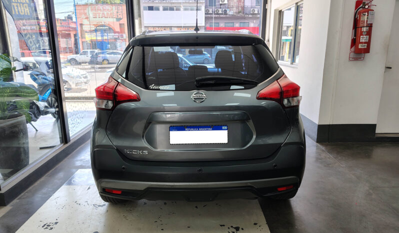 NISSAN KICKS ADVANCE CVT lleno