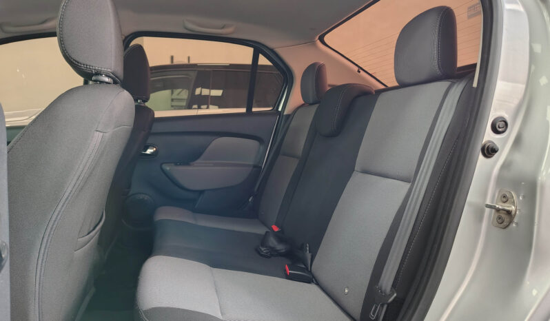 RENAULT	LOGAN PRIVILEGE 1.6 16V lleno